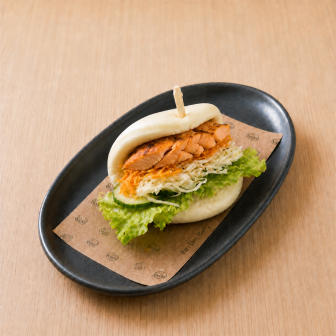 Gua Bao saumon grillé