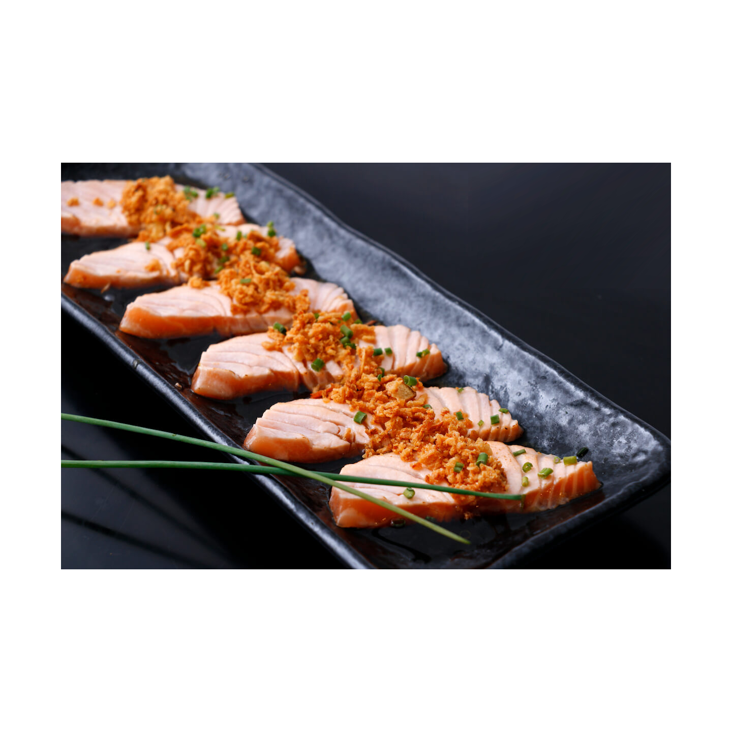 Tataki saumon à l’huile de truffe